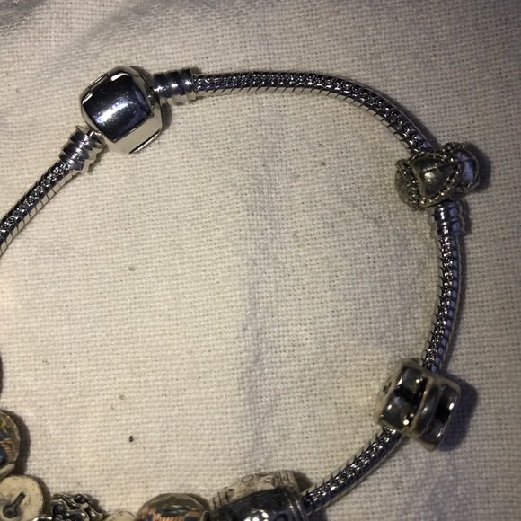 Charm bracelet - Picture 3 of 5